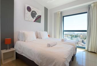 City Apartment with Stunning View allows 18 year olds to book a room