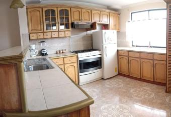 Ecualodge VI. Lovely 2 Bedroom apartment has Balcony rooms