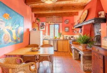 In Bicciuccolo has Balcony rooms