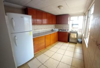 Ecualodge XI. Lovely 3 Bedroom apartment has Balcony rooms