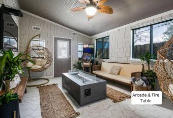 Epic Btown Rd Home: Location, Stocked & Stylish has Balcony rooms