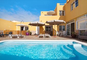 Casa Paco 2 has Balcony rooms