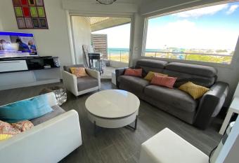 The Sunset - First line terrace - Sea view allows 18 year olds to book a room