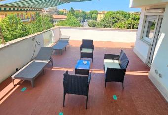 Attico Sea and Sunset has Balcony rooms