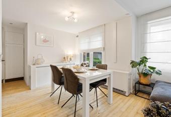 Appartement SUB in Oostende allows 18 year olds to book a room