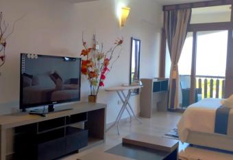 Sea la vie has Balcony rooms