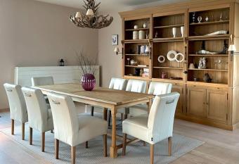 Luxe penthouse center Kortrijk has Balcony rooms