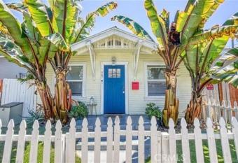 Lbc Paradise Bungalow allows 18 year olds to book a room