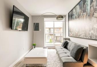 Cozy 1 BR Appartement Free Parking has Balcony rooms