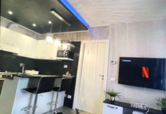 Dave   s house has Balcony rooms