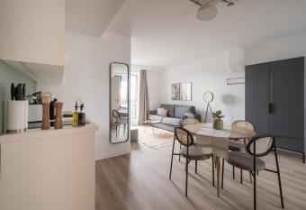NEW! limehome Saarbr  cken Berliner Promenade allows 18 year olds to book a room