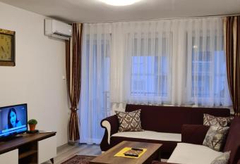 Fush Kosov Apartment Center has Balcony rooms