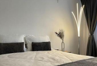 Apartament Modern Centru Sibiu 2Dormitoare allows 18 year olds to book a room