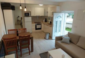 Apartment by AntunovicWinery has Balcony rooms