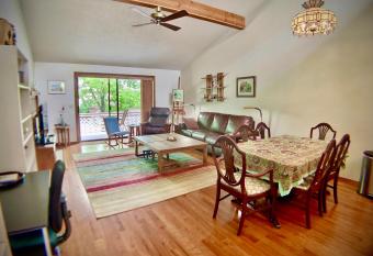 Island Treasure Townhome has Balcony rooms