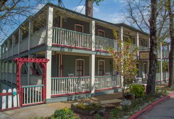 Piedmont House - Four Poster has Balcony rooms