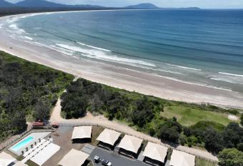 Crowdy Bay Eco Resort has Balcony rooms