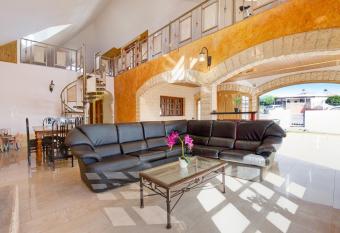 Ralia2 has Balcony rooms