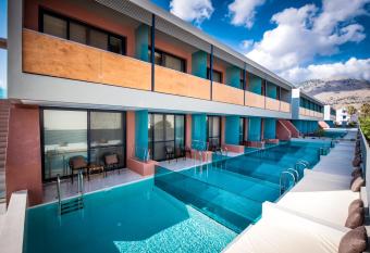 Corissia Harmony Hotel - Adults only allows 18 year olds to book a room