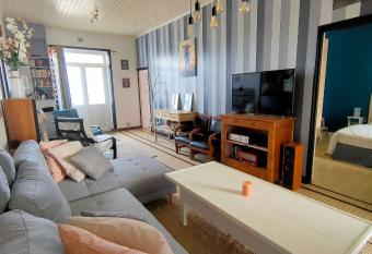 Maison coccinelle allows 18 year olds to book a room