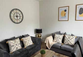 ZARA APARTMENTS PT 3 allows 18 year olds to book a room