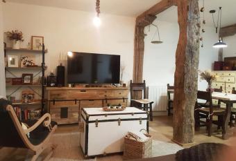 artekale44 has Balcony rooms