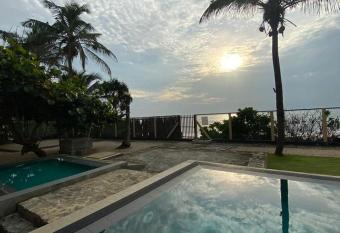 Reef Bungalow Hotel allows 18 year olds to book a room