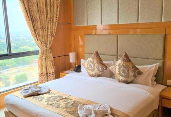 Hotel Express allows 18 year olds to book a room