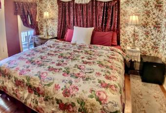 Piedmont House - Primrose Suite has Balcony rooms