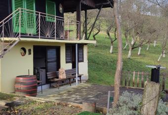 Robinzonski smjestaj BB-HILL has Balcony rooms