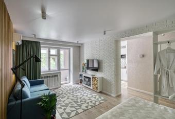                        Djent-house allows 18 year olds to book a room