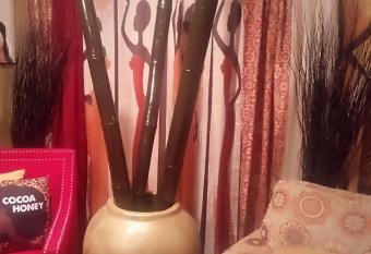 Quiet Comfortable Vacation Home has Balcony rooms