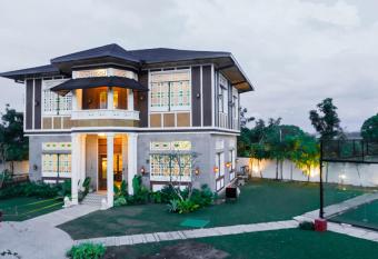 UNWND BOUTIQUE HOTEL CALATAGAN has Balcony rooms