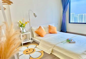 Vinhomes Grand Park S2, District 9, Qu   n 9, Ho Chi Minh, 4 pax has Balcony rooms