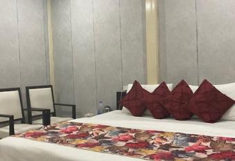 Rajaji Forest Castle - RFC has Smoking/Balcony rooms