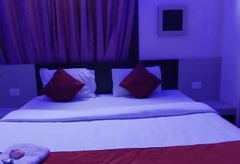 SANTOSH RESIDENCY HOMESTAY has Balcony rooms