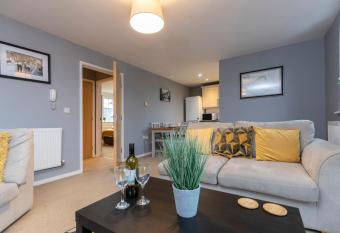 Oakstays Gateshead St James allows 18 year olds to book a room