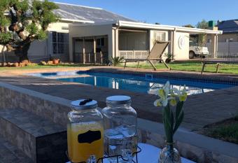 Crews Inn Guesthouse Parys Free State has Balcony rooms