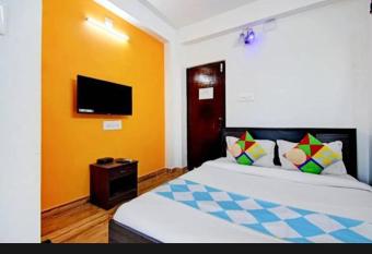 HOTEL ROSE INN has Smoking/Balcony rooms