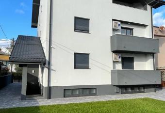 Apartmani Daisy has Balcony rooms