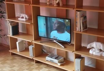 Wohnung im beliebten Gundeldinger Quartier allows 18 year olds to book a room