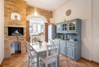 Casa Mary has Balcony rooms