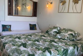 Location saisonni  re vue Mer    TARTANE has Balcony rooms