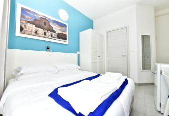 A San Lazzaro Rooms has Balcony rooms