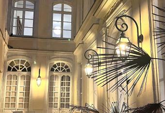 Maison Bossoreil - Chambre Cr  mant has Balcony rooms