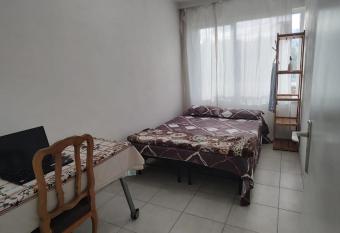 Private Room in an appartment -Near To Brussel Central with Lift - Not a Hotel has Balcony rooms