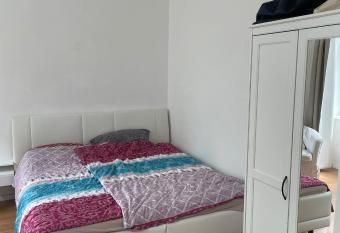 Small Apartment near the center has Smoking rooms