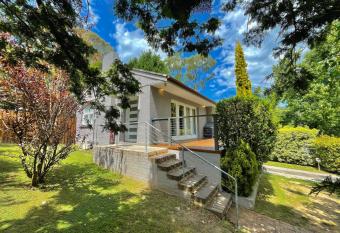 Housey has Balcony rooms