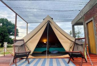 Rembulan Escape - beachfront bell tent (no 2) has Balcony rooms