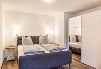 Ferienwohnung Zugspitze has Balcony rooms